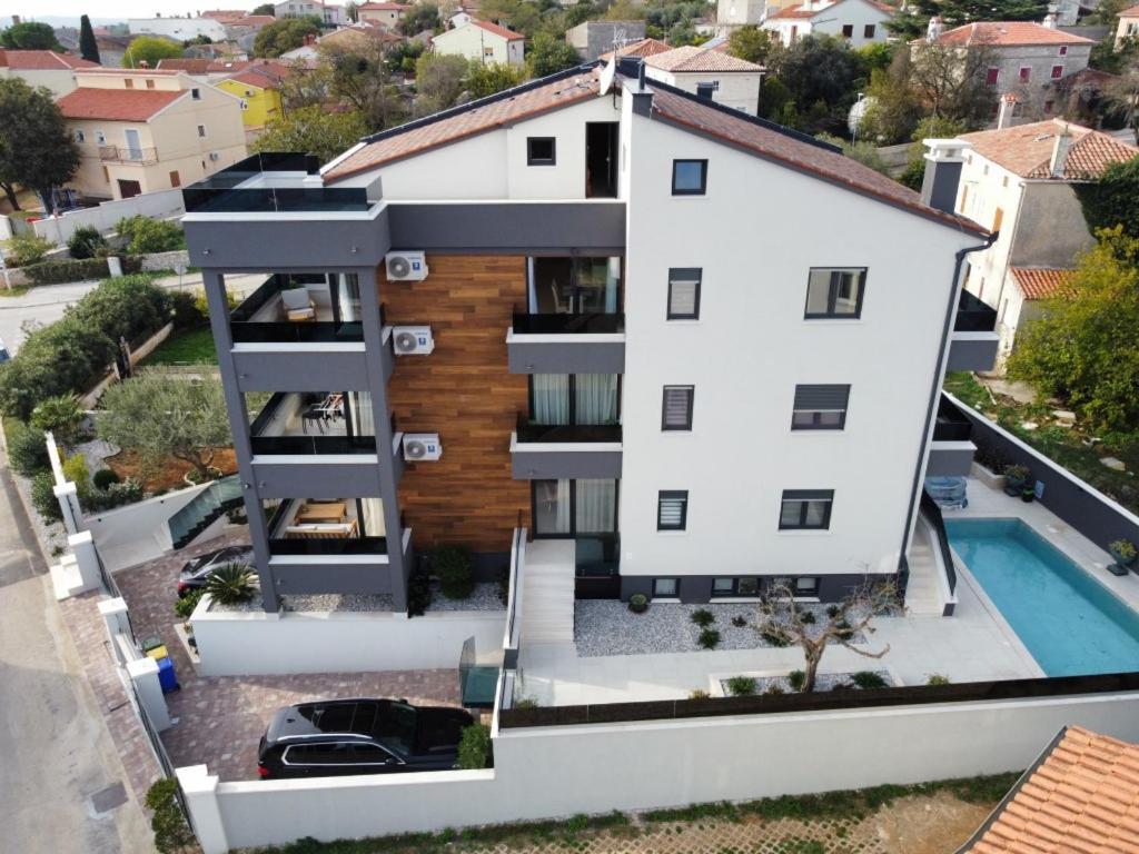 Apartments Sara II Liznjan Bagian luar foto